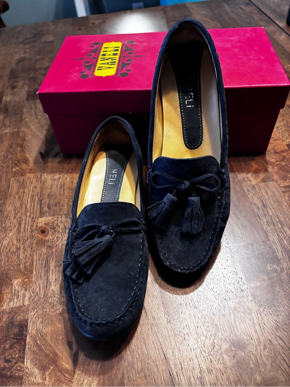 Vanelli women’s suede loafers